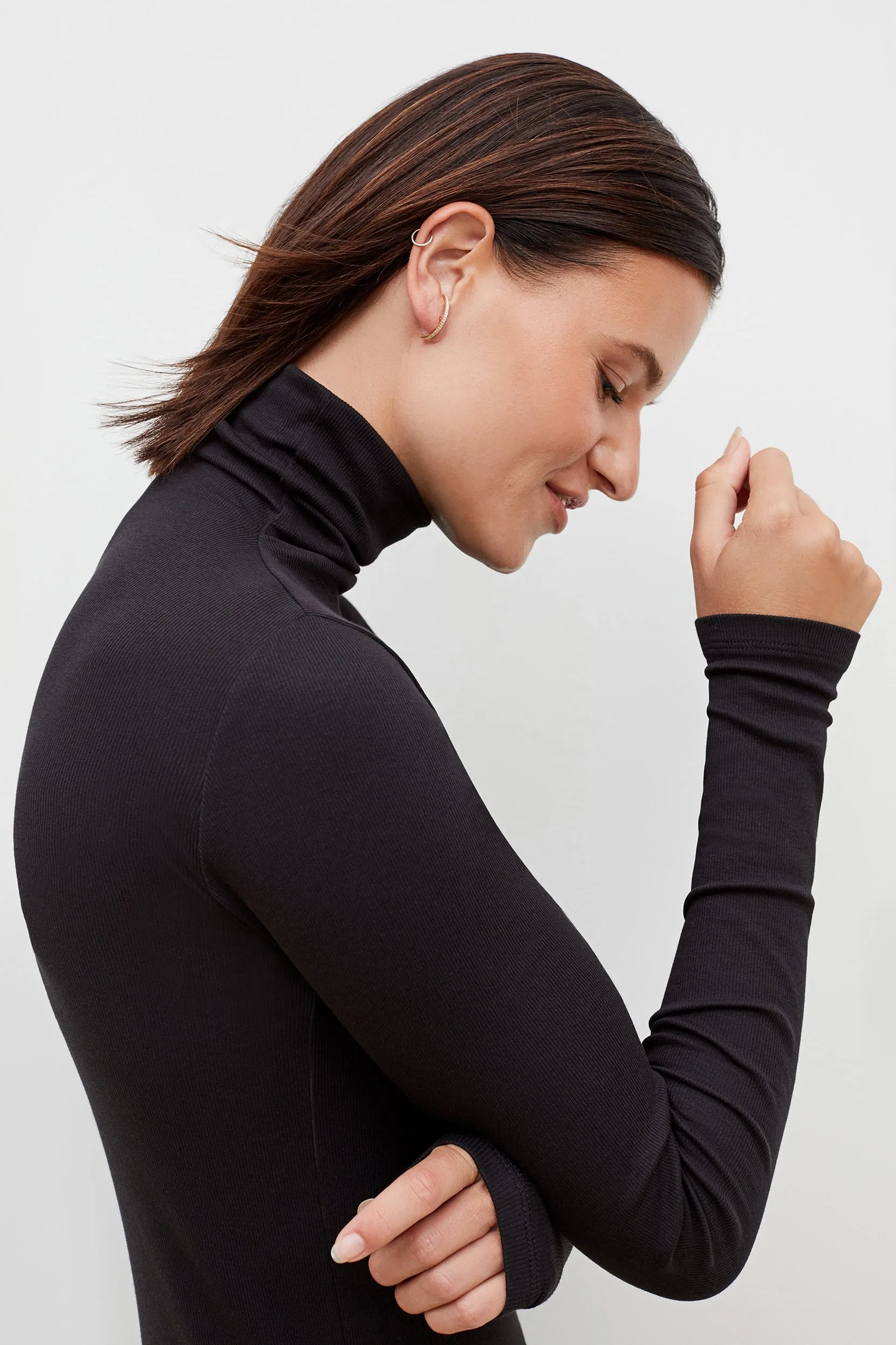 Axam Layering Turtleneck - Ribbed Pima Cotton :: Black