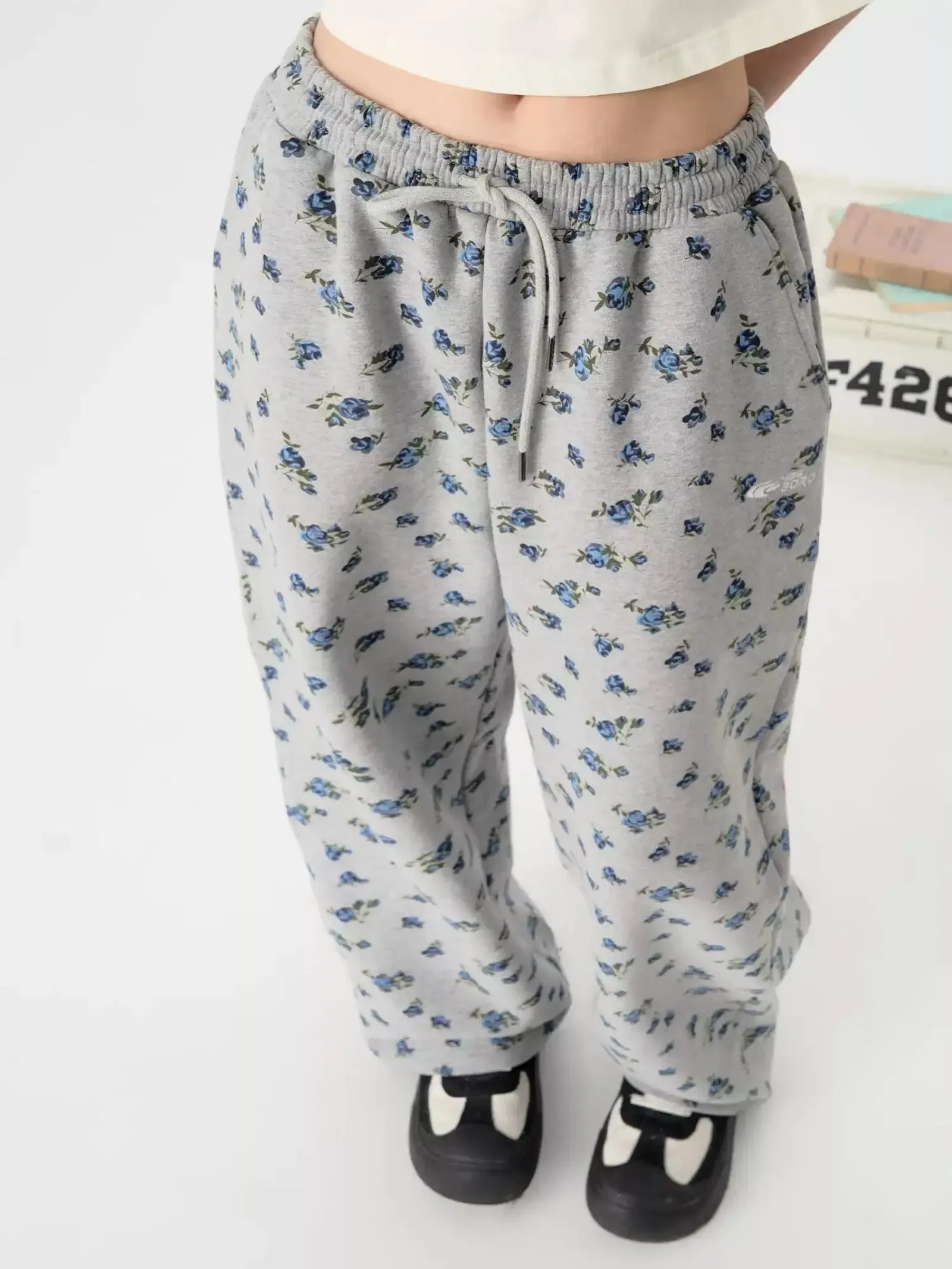 Loose Fit Floral Streetwear Pants